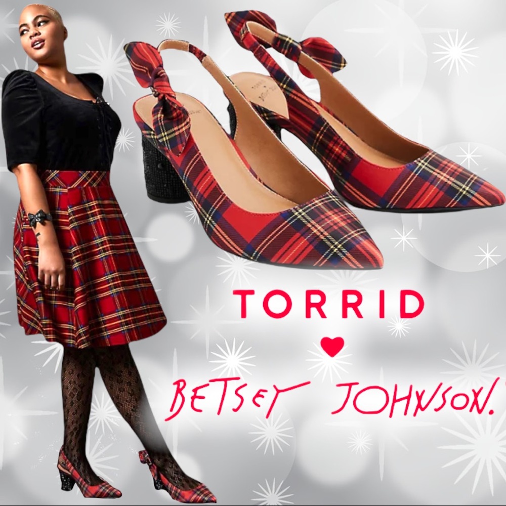TORRID BETSEY JOHNSON RED CYLINDER HEEL PUMP (WW) Wide width NEW